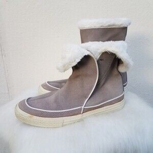 Converse all-stars Beverly tan high top sneaker boots size 10